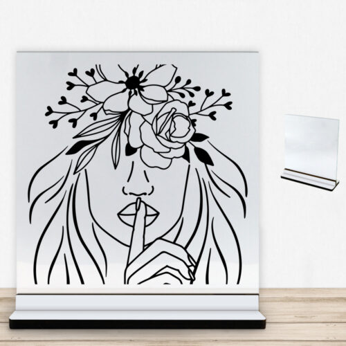 Floral woman design 3 | Glasskilt inkl. fod med farvet overflade