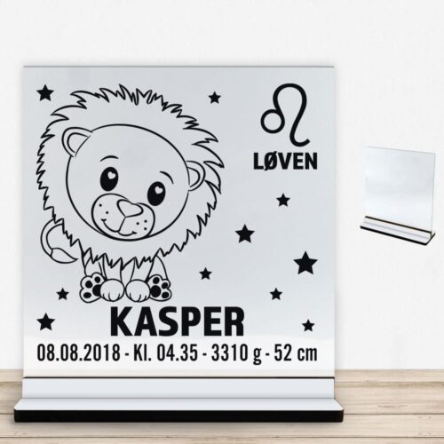 Stjernetegn design 2 - Løven | Glasskilt inkl. fod med farvet overflade