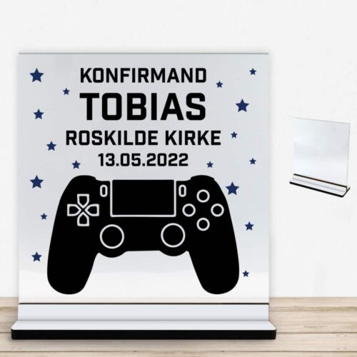 Konfirmation design 37 | Glasskilt inkl. fod med farvet overflade