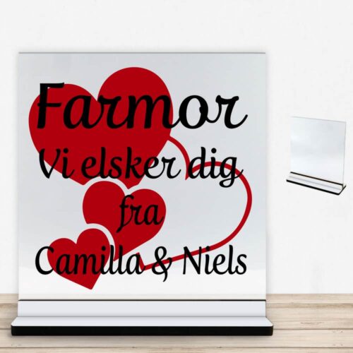 Alternative view of Farmor jeg elsker dig m. hjerter | Glasskilt inkl. fod med farvet overflade