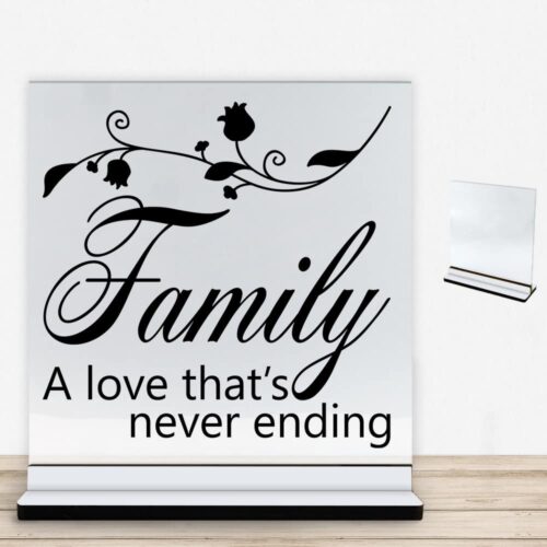 Family a love that's never ending | Glasskilt inkl. fod med farvet overflade
