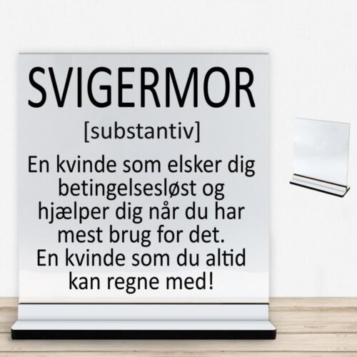 Svigermor #2 | Glasskilt inkl. fod med farvet overflade