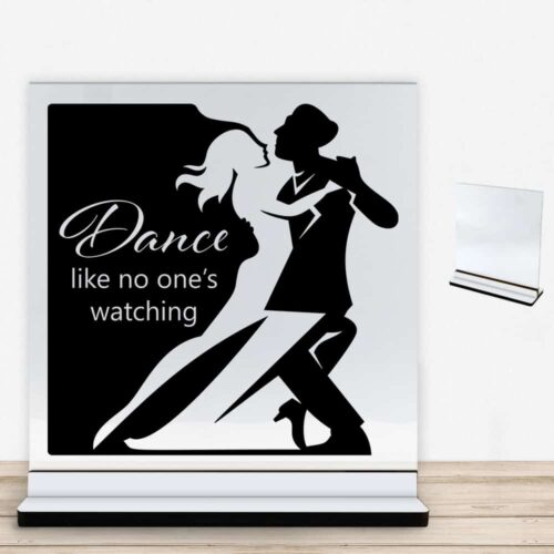 Dancing couple #1 | Glasskilt inkl. fod med farvet overflade