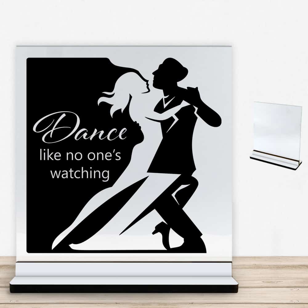 Dancing couple #1 | Glasskilt inkl. fod med farvet overflade