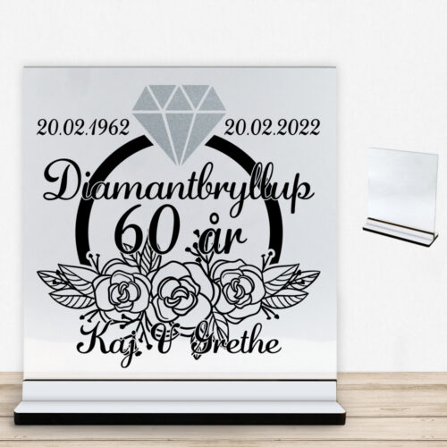 Diamantbryllup 60 år #1 | Glasskilt inkl. fod med farvet overflade