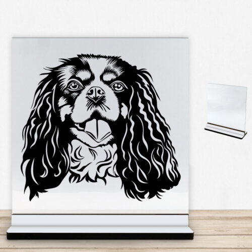 DogFace Cavalier King Charles Spaniel | Glasskilt inkl. fod med farvet overflade