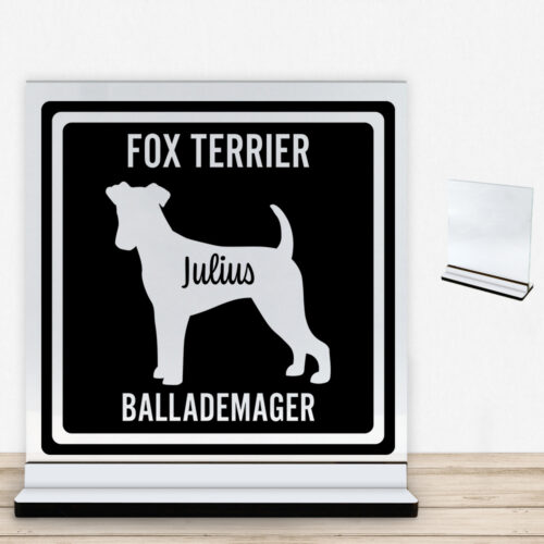 MyPets Fox Terrier (glathåret) | Glasskilt inkl. fod med farvet overflade