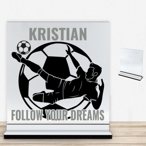 Follow Your Dreams Fodbold #1 | Glasskilt inkl. fod med farvet overflade