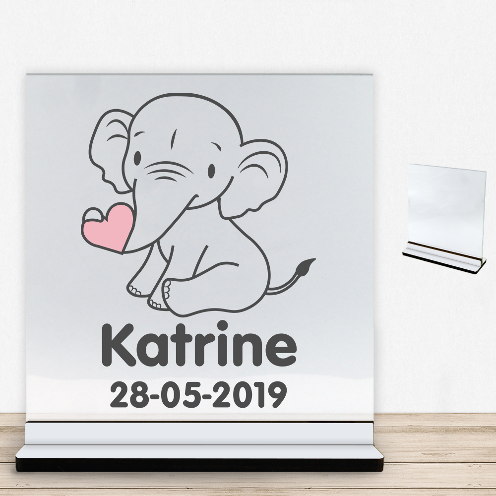Lovely elephant | Glasskilt inkl. fod med farvet overflade