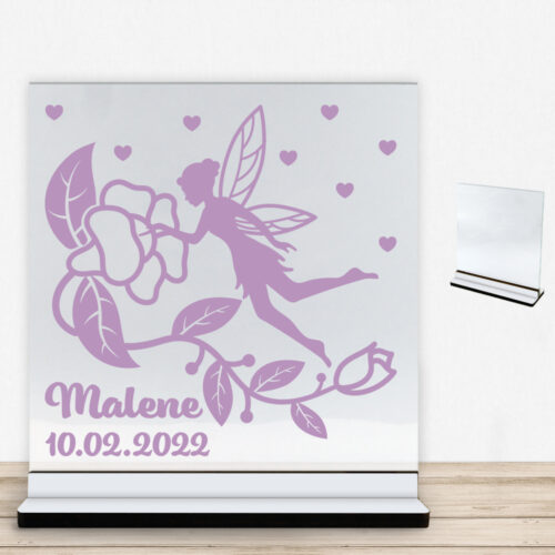 Flowering Fairy design 1 m. eget navn & dato | Glasskilt inkl. fod med farvet overflade