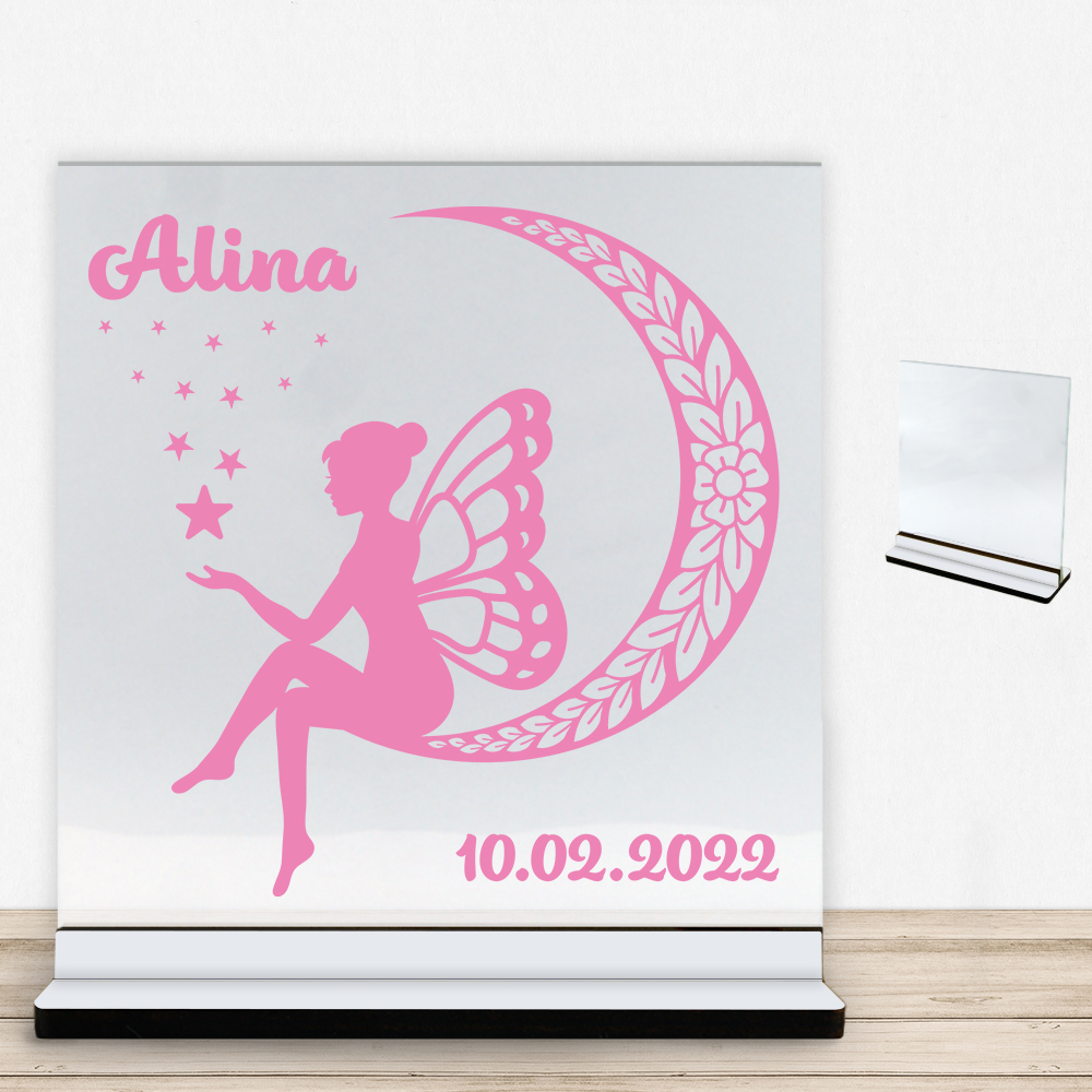 Flowering Fairy design 2 m. eget navn & dato | Glasskilt inkl. fod med farvet overflade