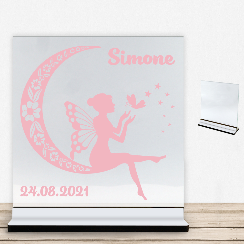 Flowering Fairy design 4 m. eget navn & dato | Glasskilt inkl. fod med farvet overflade