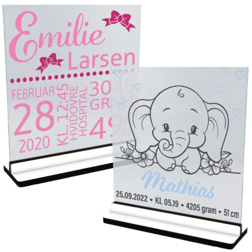 Børn | Glasskilt inkl. fod (farvet overflade)