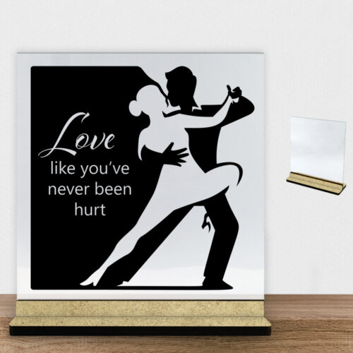 Dancing couple #2 | Glasskilt inkl. fod (træfiber)