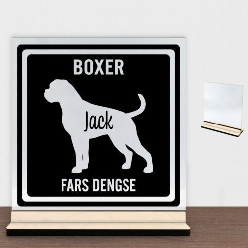 MyPets Boxer | Glasskilt inkl. fod (poppel krydsfinér)