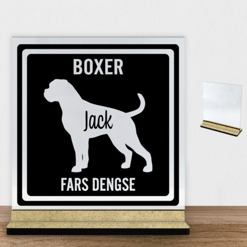 MyPets Boxer | Glasskilt inkl. fod (træfiber)