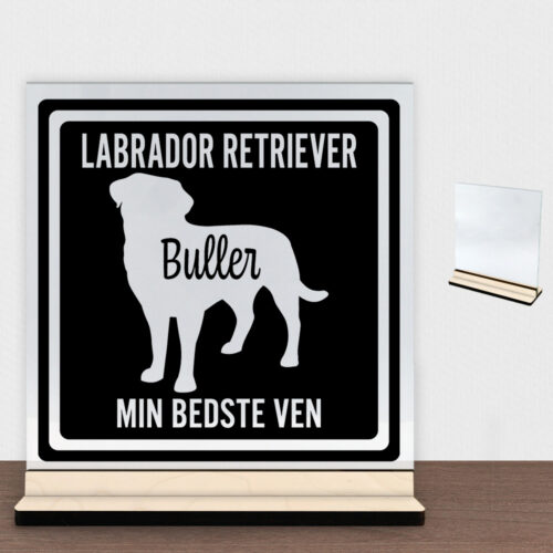 MyPets Labrador Retriever | Glasskilt inkl. fod (poppel krydsfinér)