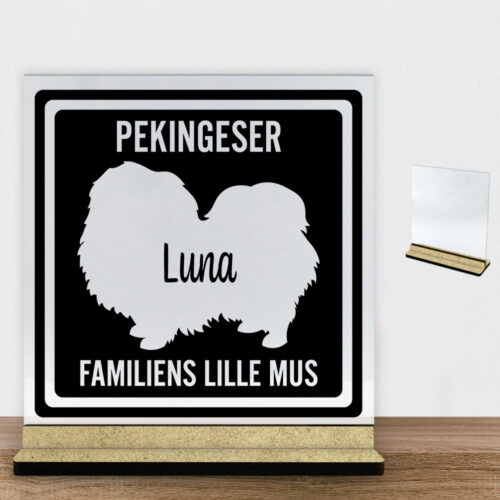 MyPets Pekingeser | Glasskilt inkl. fod (træfiber)