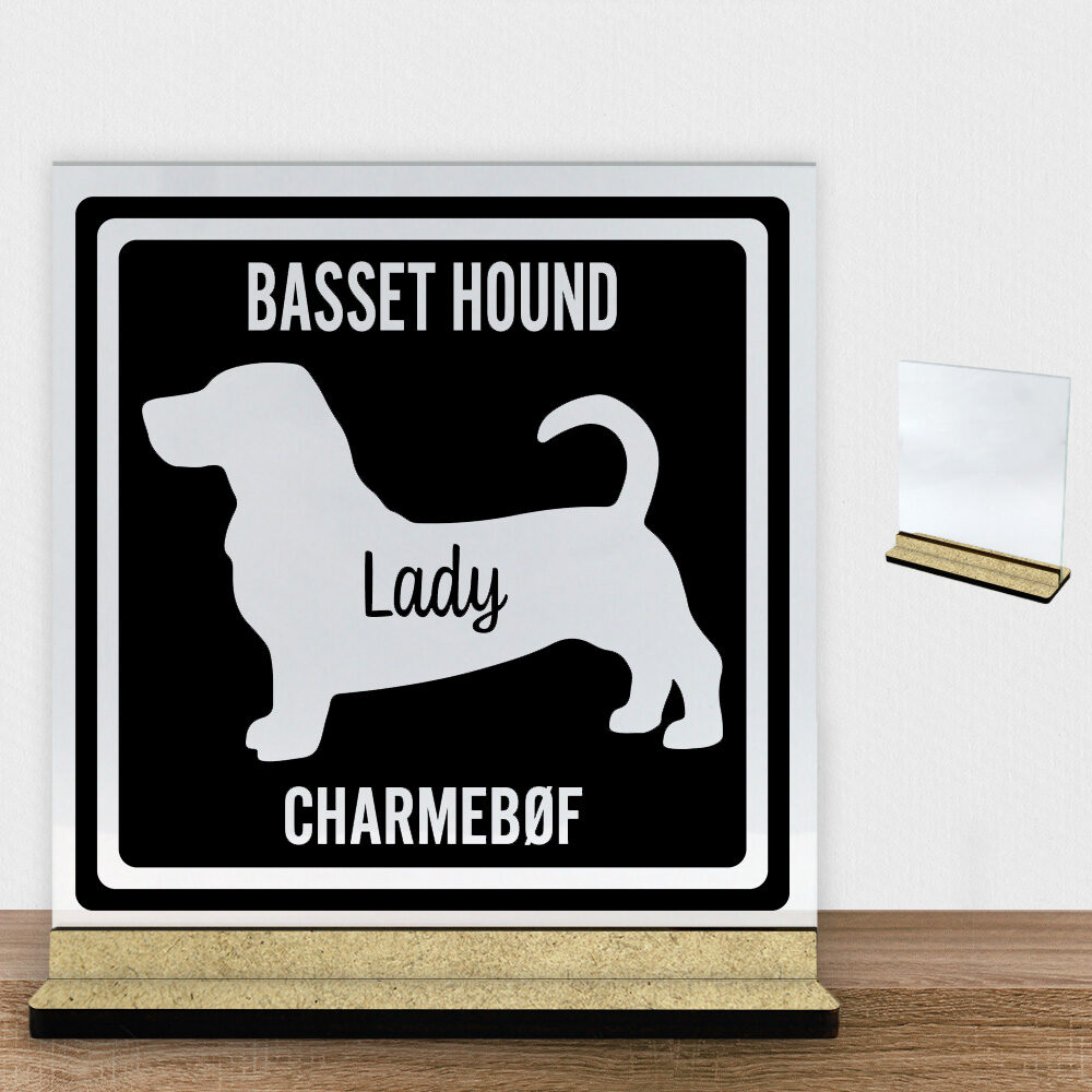 MyPets Basset Hound | Glasskilt inkl. fod (træfiber)