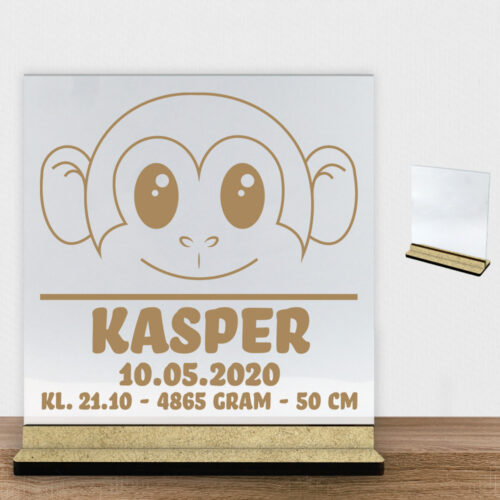 Aben Alfred m. fødselsdata | Glasskilt inkl. fod (træfiber)