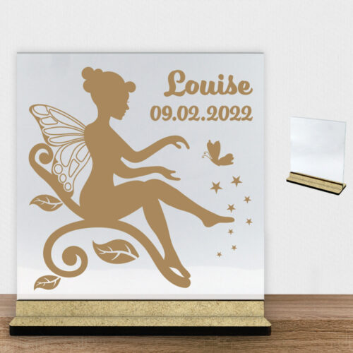 Flowering Fairy design 11 m. eget navn & dato | Glasskilt inkl. fod (træfiber)