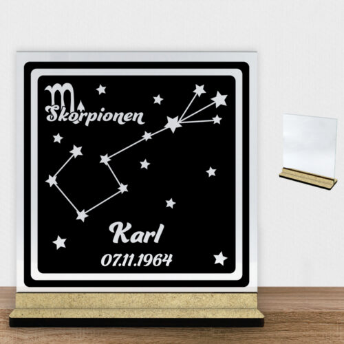 Stjernetegn "look at the stars" - Skorpionen | Glasskilt inkl. fod (træfiber)