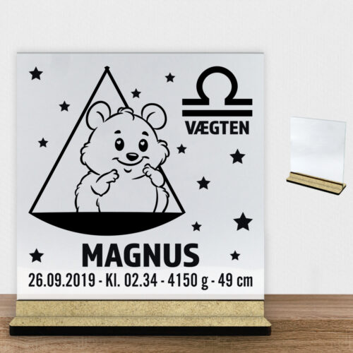 Stjernetegn design 2 - Vægten | Glasskilt inkl. fod (træfiber)