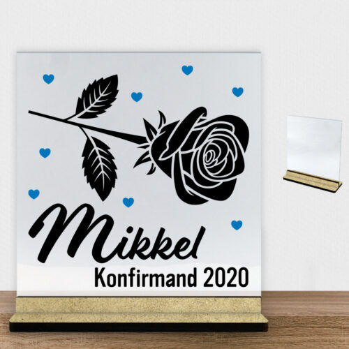 Konfirmation design 21 | Glasskilt inkl. fod (træfiber)