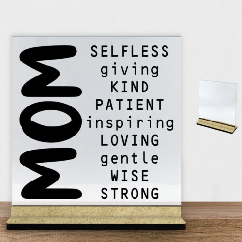 Mom, selfless giving kind... | Glasskilt inkl. fod (træfiber)