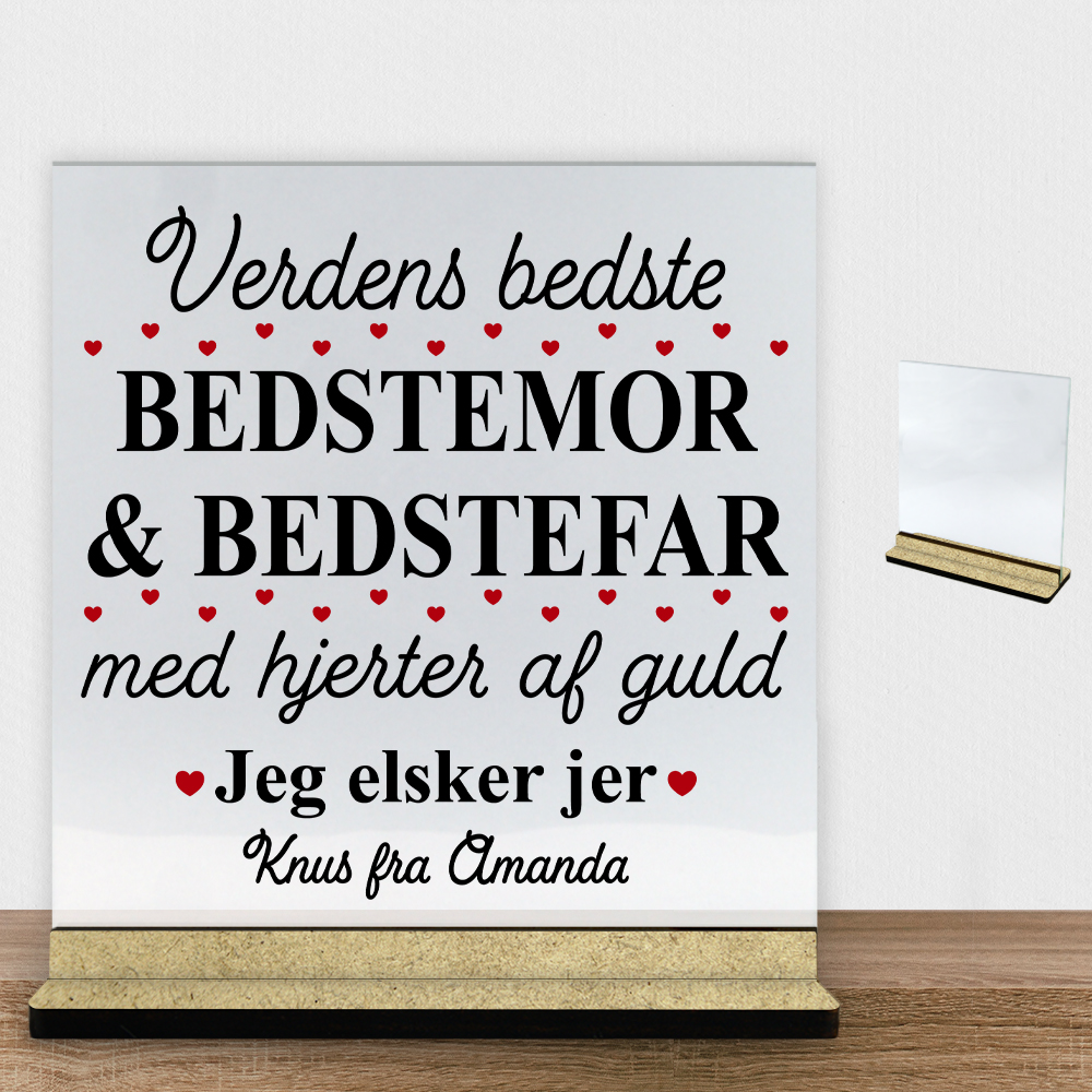 Verdens bedste bedstemor & bedstefar #1 | Glasskilt inkl. fod (træfiber)