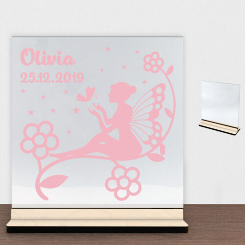 Flowering Fairy design 8 m. eget navn & dato | Glasskilt inkl. fod (poppel krydsfinér)