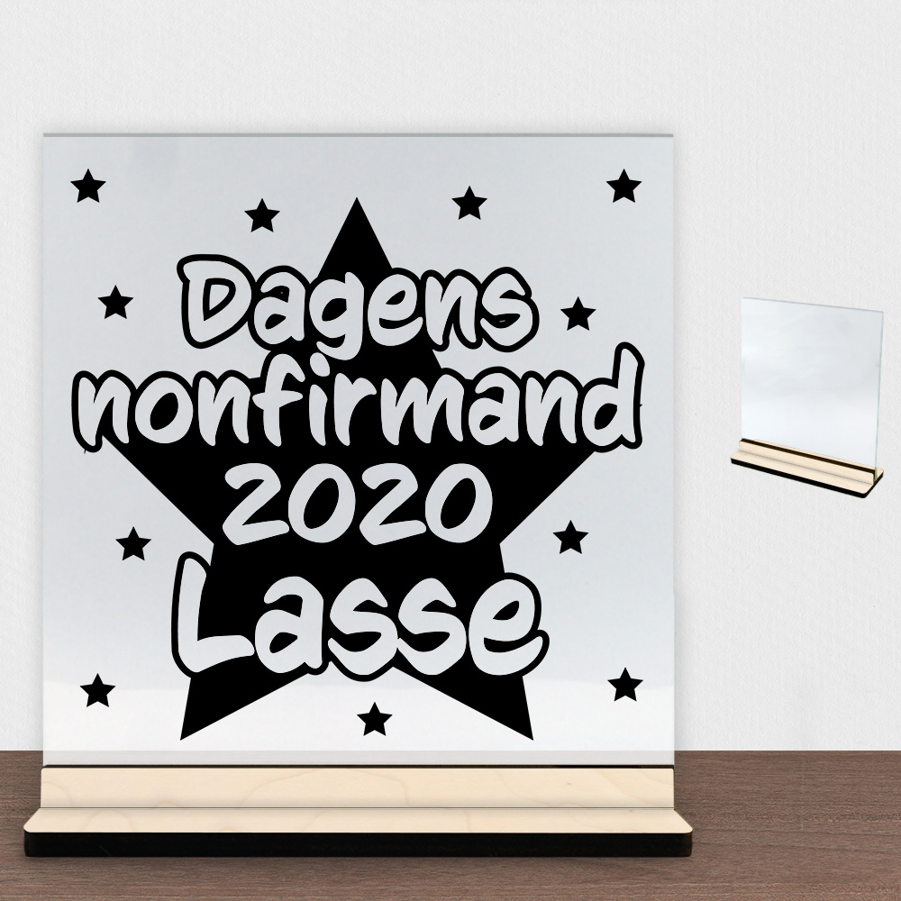 Nonfirmation design 10 | Glasskilt inkl. fod (poppel krydsfinér)