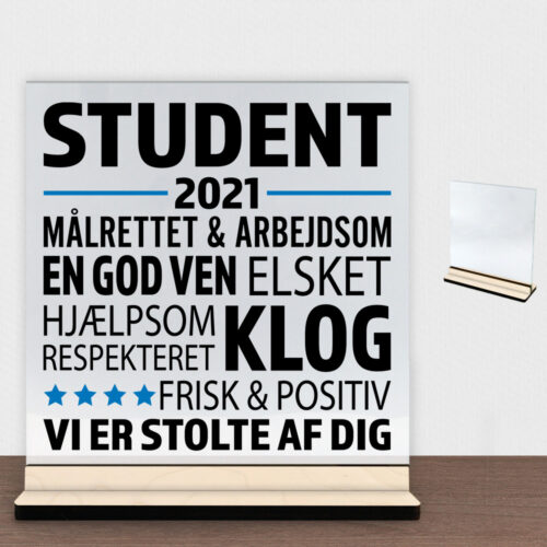 Alternative view of Student design 3 | Glasskilt inkl. fod (poppel krydsfinér)