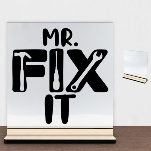Mr. fix it | Glasskilt inkl. fod (poppel krydsfinér)