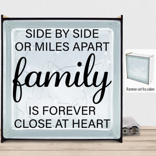 Side by side or miles apart... #1 | Lyssten med ramme (farvet overflade)