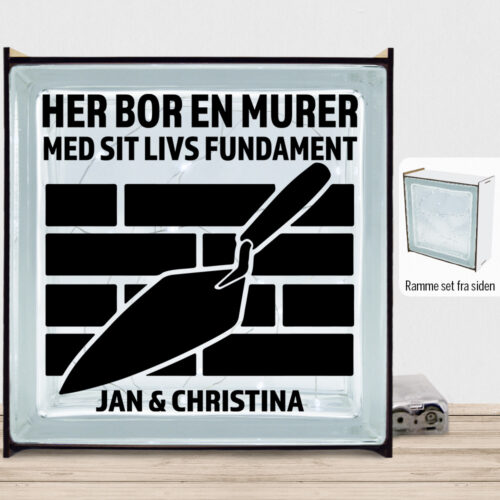 Her bor en murer design 1 | Lyssten med ramme (farvet overflade)