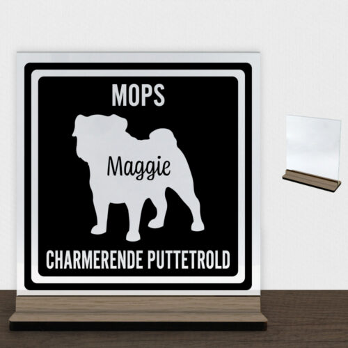 MyPets Mops #2 | Glasskilt inkl. fod (træfinér)