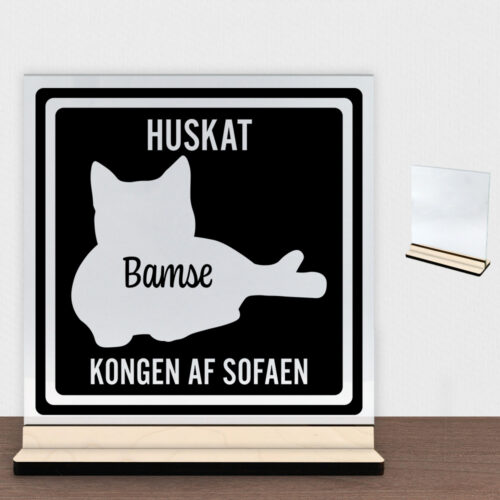 MyPets huskat #4 | Glasskilt inkl. fod (poppel krydsfinér)