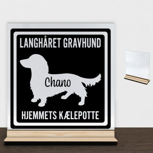 MyPets Langhåret Gravhund | Glasskilt inkl. fod (træfinér)