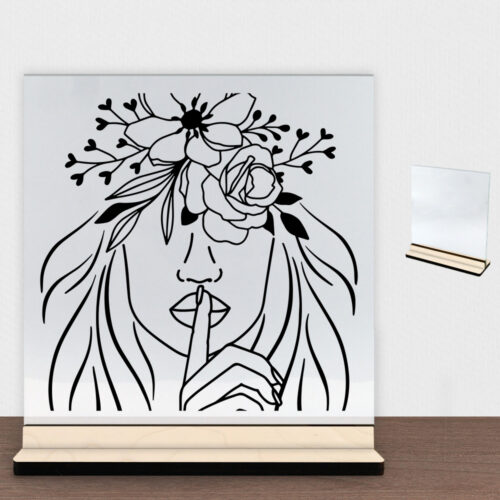 Floral woman design 3 | Glasskilt inkl. fod (poppel træfinér)