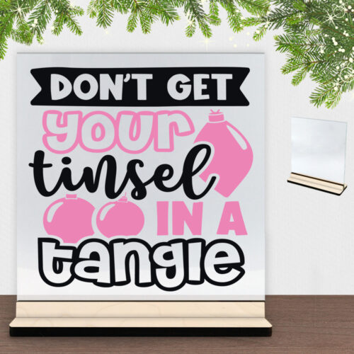 Funny Christmas - Don't get your tinsel in a tangle | Glasskilt inkl. fod (poppel krydsfinér)