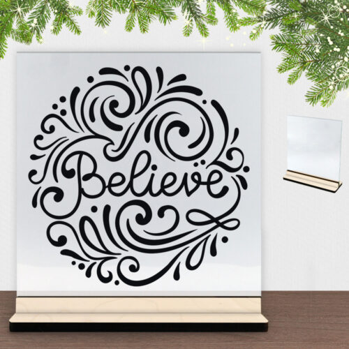Christmas Decor - Believe | Glasskilt inkl. fod (poppel krydsfinér)