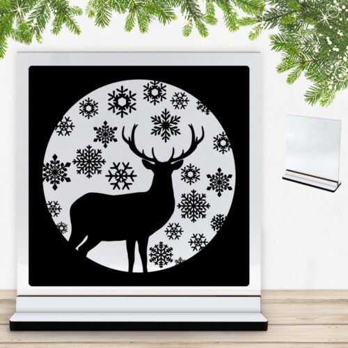 Winter Nature - Hjort m. snefnug #4 | Glasskilt inkl. fod med farvet overflade