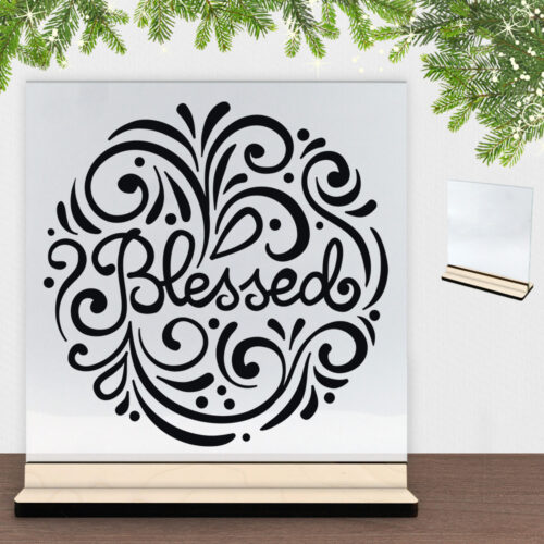 Christmas Decor - Blessed | Glasskilt inkl. fod (poppel krydsfinér)