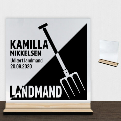 Udlært landmand design 1 | Glasskilt inkl. fod (træfinér)