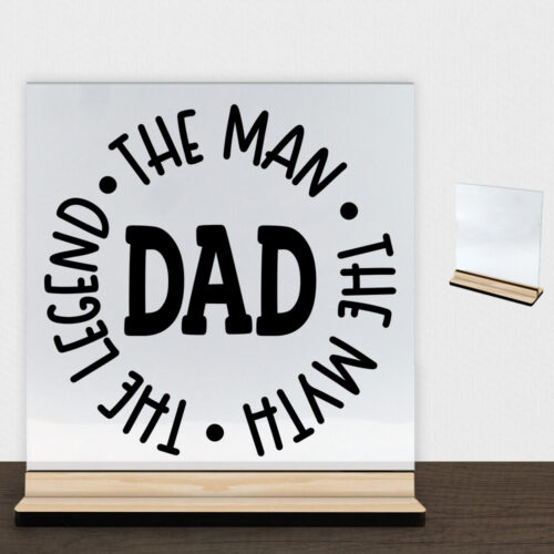 Dad, the man, the myth, the legend | Glasskilt inkl. fod (træfinér)