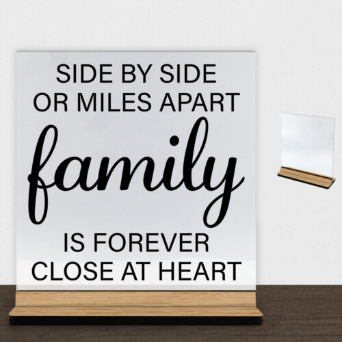 Side by side or miles apart... #1 | Glasskilt inkl. fod (træfinér)