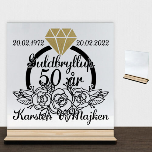 Guldbryllup 50 år #1 | Glasskilt inkl. fod (træfinér)