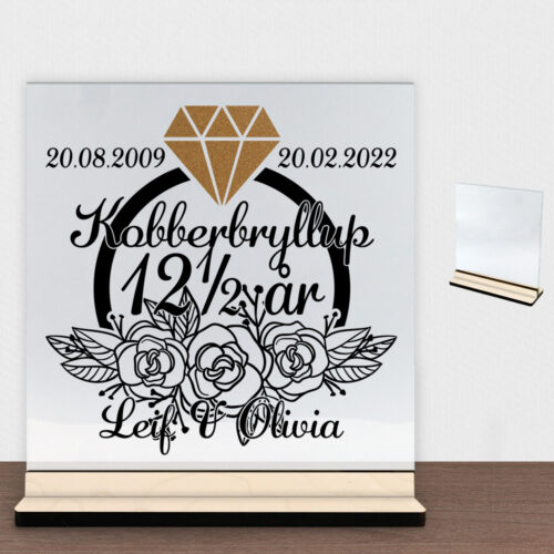 Kobberbryllup 12½ år #1 | Glasskilt inkl. fod (poppel krydsfinér)