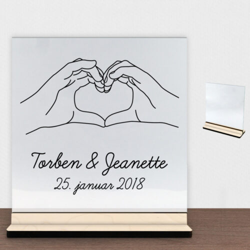 Heart hands | Glasskilt inkl. fod (poppel krydsfinér)